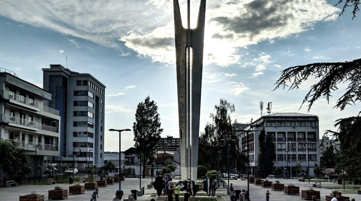 Приштина: Враћен на своје место споменик српским војницима из Балканских и Првог светског рата