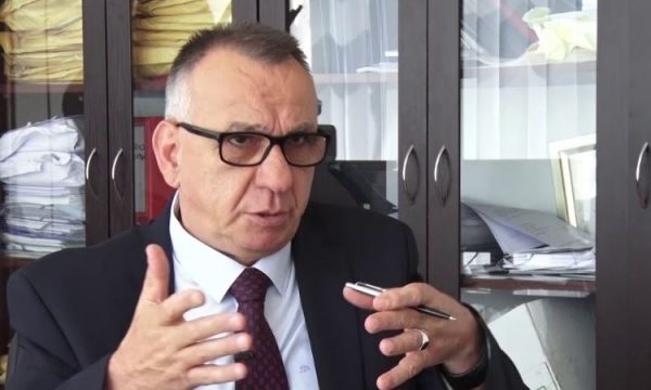 Бивши председник Уставног суда: Српски адвокати су у праву, валута се не одређује Уредбом ЦБК већ законом