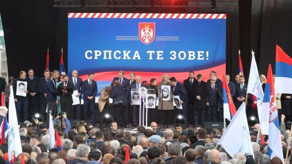 Слободан Антонић: Сумануто изједначавање Српске и НДХ