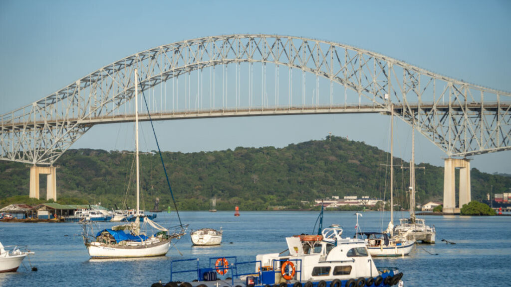 Миломир Степић: “Копча” америчке пан-области