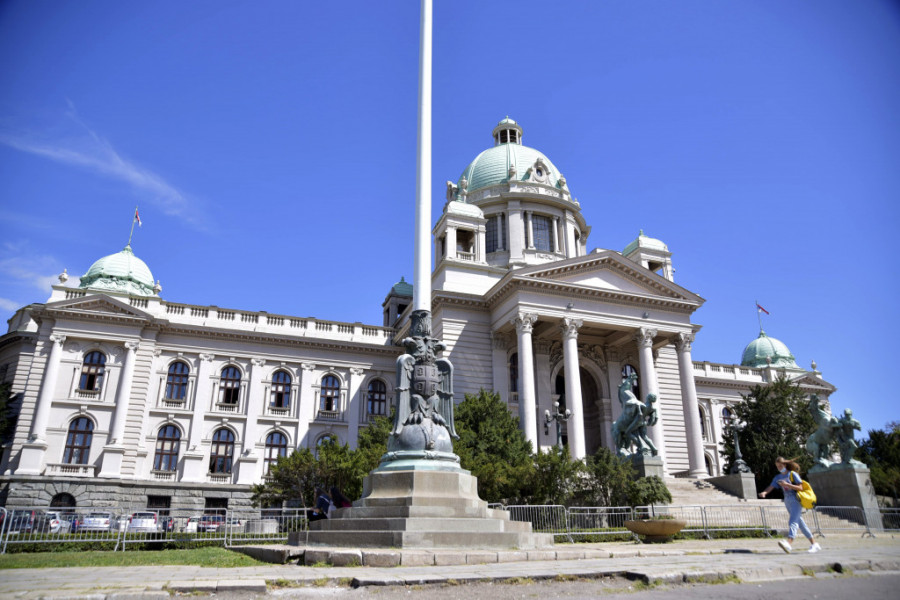 Часлав Копривица: „Хуља мора пасти!“ Примијењени оглед о колективној параполитичкој психози револуционарно-тоталитарног тренутка