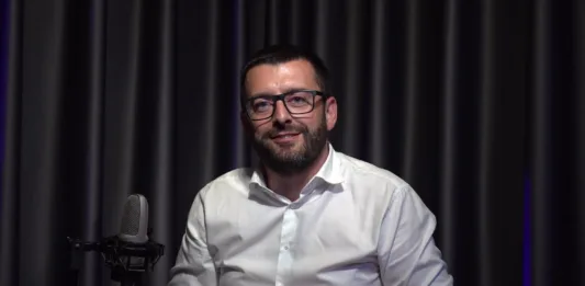 Дарко Димитријевић: Зашто се „Српски Глас“ обрушио на једини јавни српски глас у Метохији?