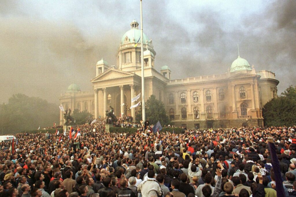 Игор Ивановић: Стварање мита о „Шестом октобру”