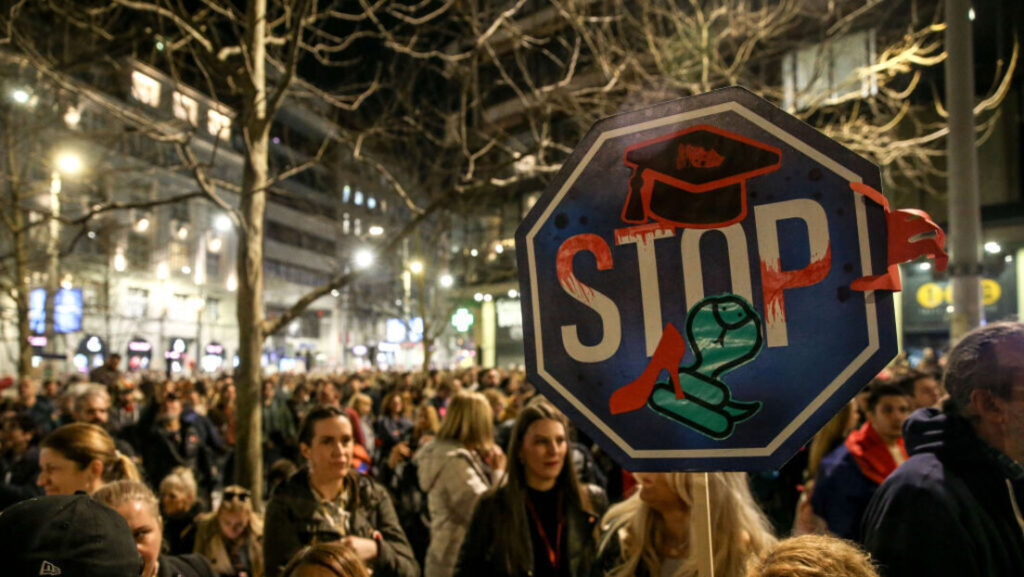 Слободан Антонић: Пешадија и генерали у политичкој револуцији