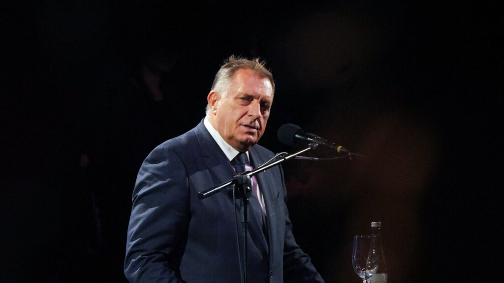 Слободан Владушић: Карл Шмит и Милорад Додик, или питање алкохола