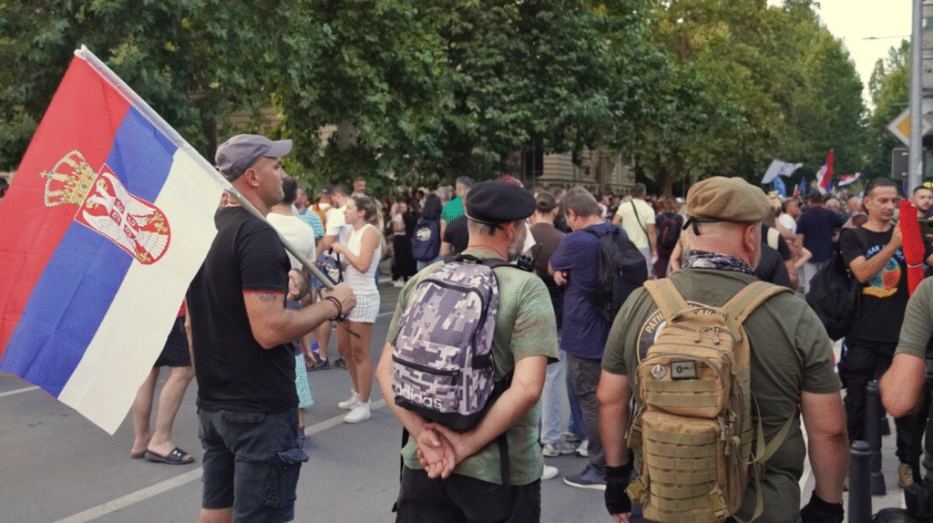 Слободан Антонић: Између два рова