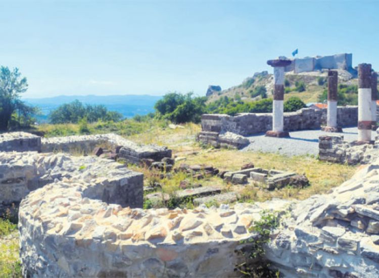 Митрополит Фотије: Косово – Последња српска школа