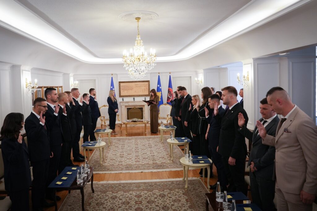 Хаџију именовала 17 судија, међу њима двоје из српске заједнице