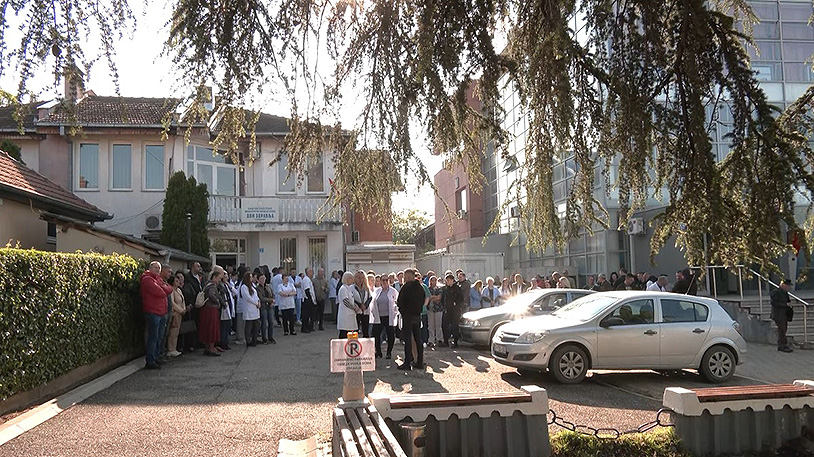 Дом здравља Грачаница обуставио рад на сат времена због привођења директорке
