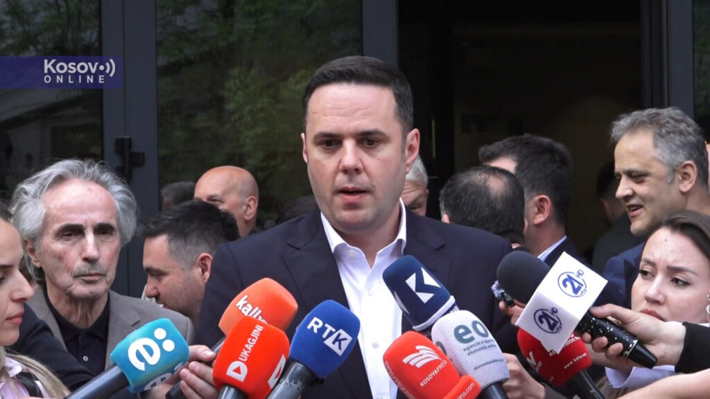 Абдиџику кандидат за премијера, Вјоса Османи носилац листе ДСК и кандидат за председника ’’Косова’’