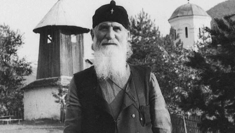 Митрополит Фотије: Свети аво Јустине