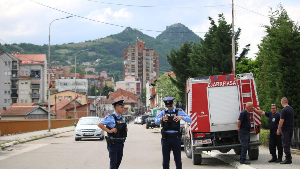 Куртијева полиција на Крстовдан упала у куће Срба: Одређен притвор за девет ухапшених