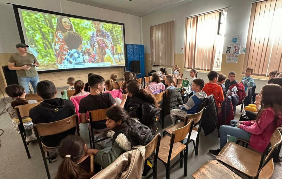 Дом културе „Грачаница“ поново организује Путујући биоскоп